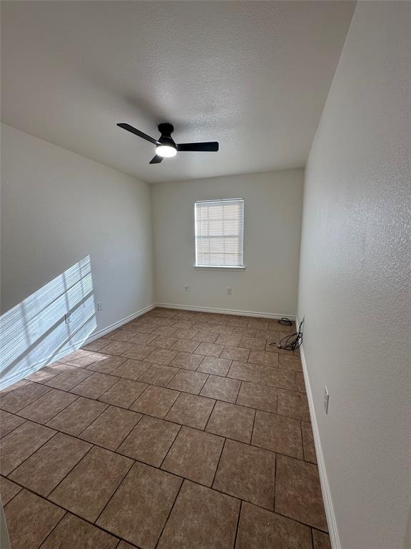 Foto del edificio - 112 Ave O