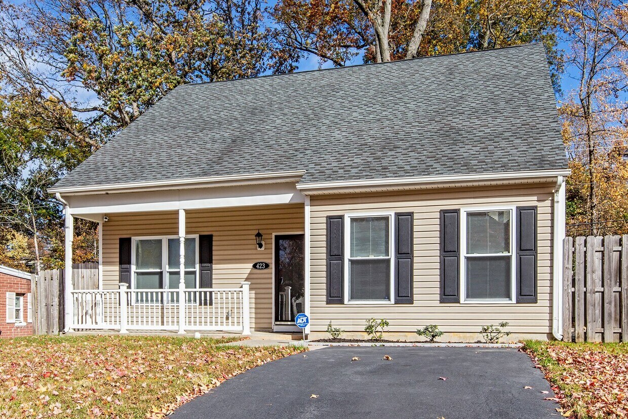 Primary Photo - 3 bedroom, 2 bath in Wilmington