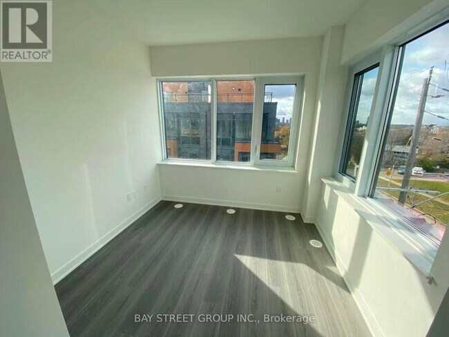 Building Photo - 71 Curlew Dr