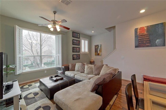 Foto del edificio - 4315 Holland Ave