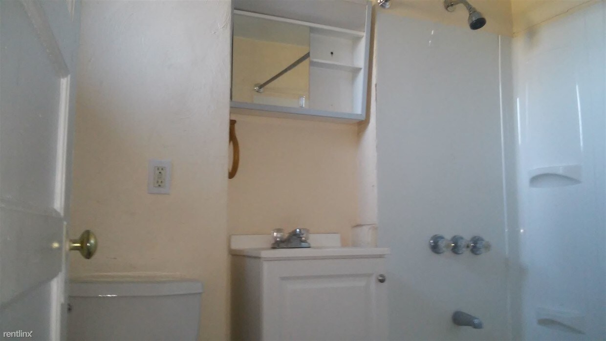 Primary Photo - 483 23rd St