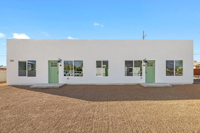 Building Photo - 1329 W Speedway Blvd