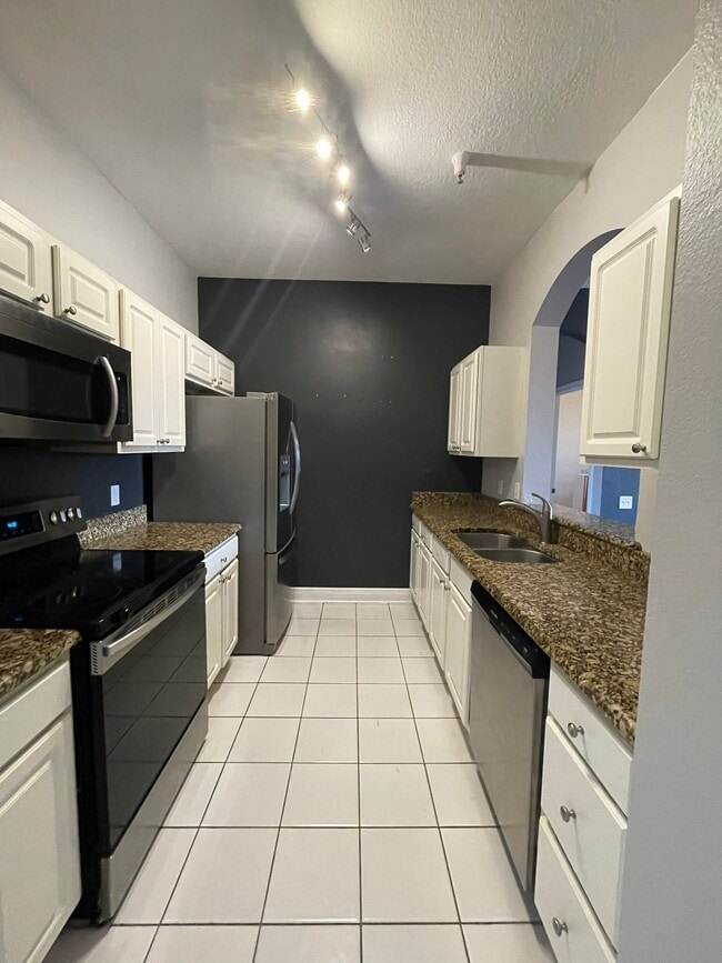 7147 Yacht Basin Ave Unit 131, Orlando, FL 32835 Condo for Rent in