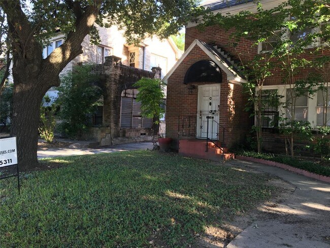 Building Photo - 2119 Alabama St