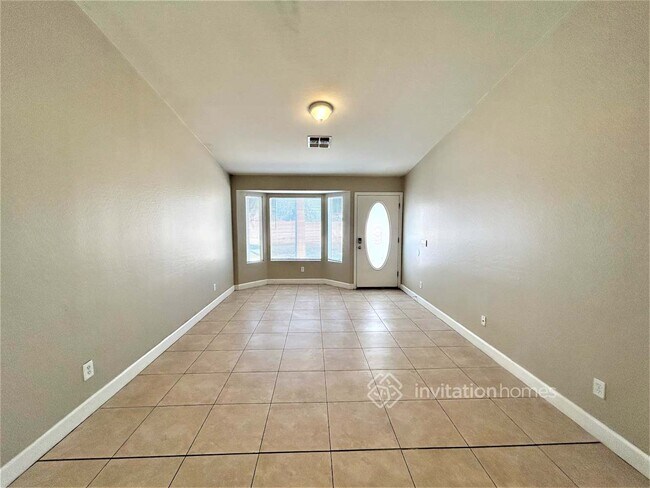 Foto del edificio - 6645 W Yuma St