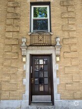 Building Photo - 1705 W North Shore Ave