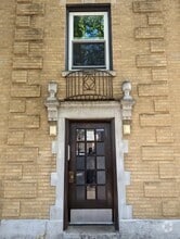 Building Photo - 1705 W North Shore Ave