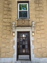 Building Photo - 1705 W North Shore Ave
