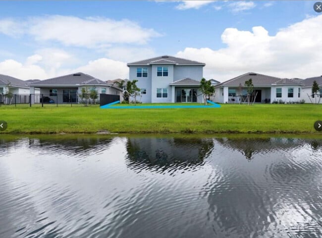 Foto del edificio - 5459 Liberty Ln