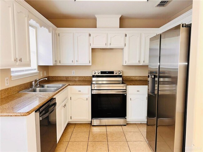 Foto del edificio - 2105 W Western Dr