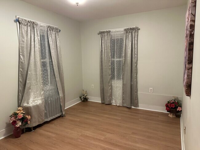 Foto del edificio - 269 N 1st Ave