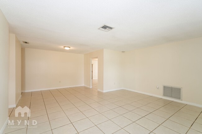 Building Photo - 6339 Langston Ave