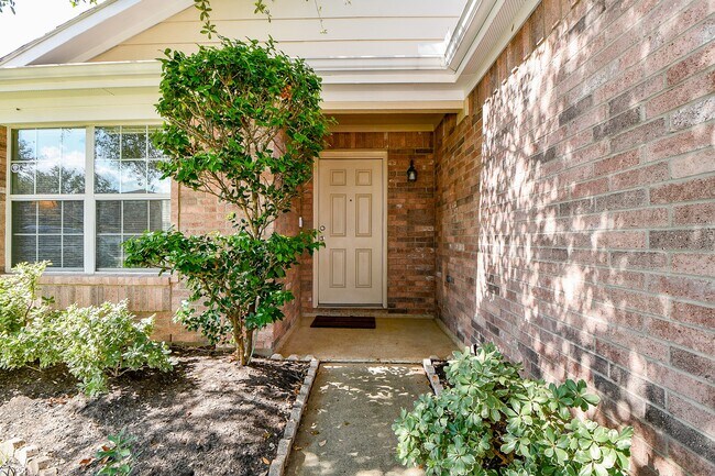 Foto del edificio - 18114 Waverly Hollow Ln