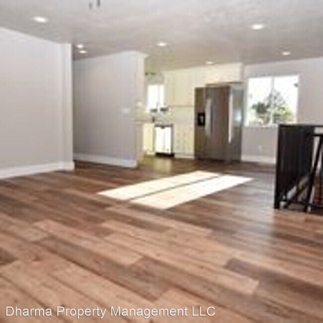 Building Photo - 5 br, 3 bath House - 997 N 350 E