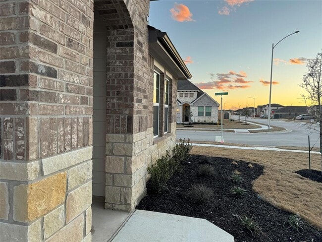 Foto del edificio - 13717 Thomas Wheeler Wy