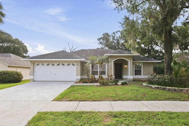Building Photo - 5910 Erhardt Dr