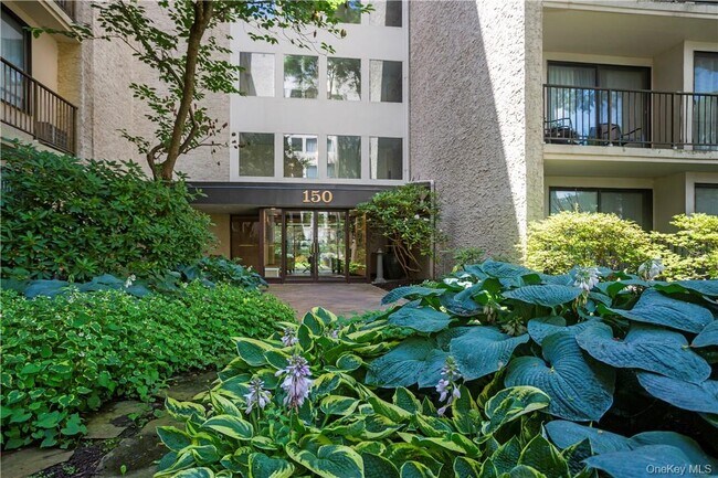 Foto del edificio - 150 Overlook Ave