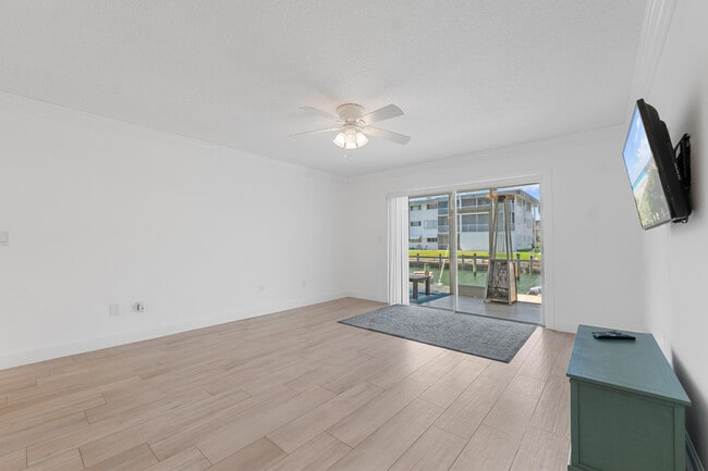Building Photo - 109 Wettaw Ln