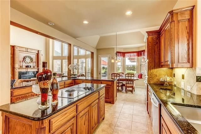 Building Photo - 4433 Young Dr