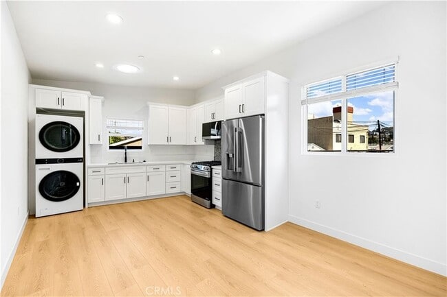 Photo - 4040 Somers Avenue Townhome