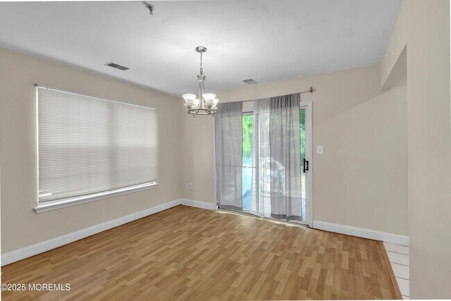 Foto del edificio - 2106 Grassy Hollow Dr