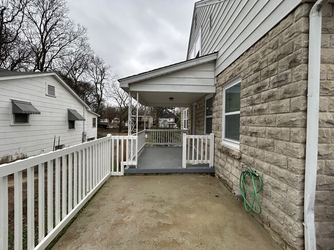 Foto del edificio - 438 N Cypress St