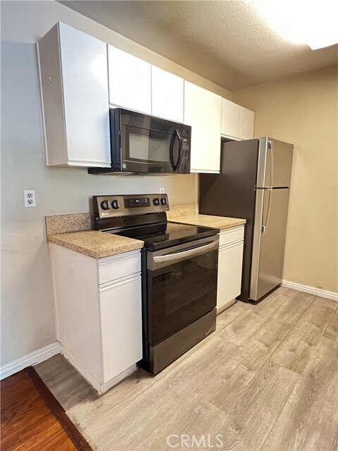Foto del edificio - 1265 Kendall Dr