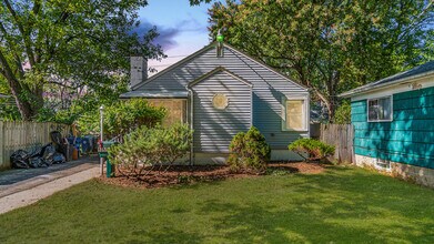 Building Photo - 18693 Poinciana
