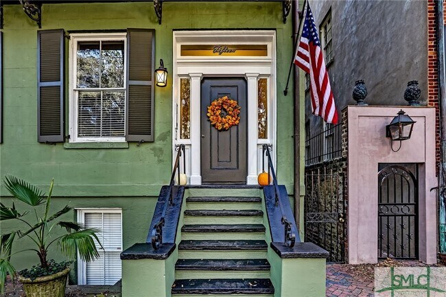 Building Photo - 15 E Jones St