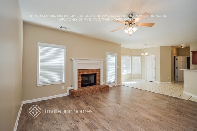 Building Photo - 1419 Commonwealth Ln