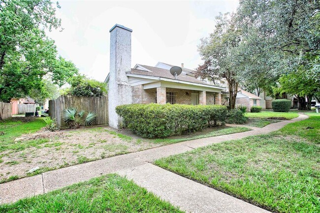 Foto del edificio - 12427 W Village Dr