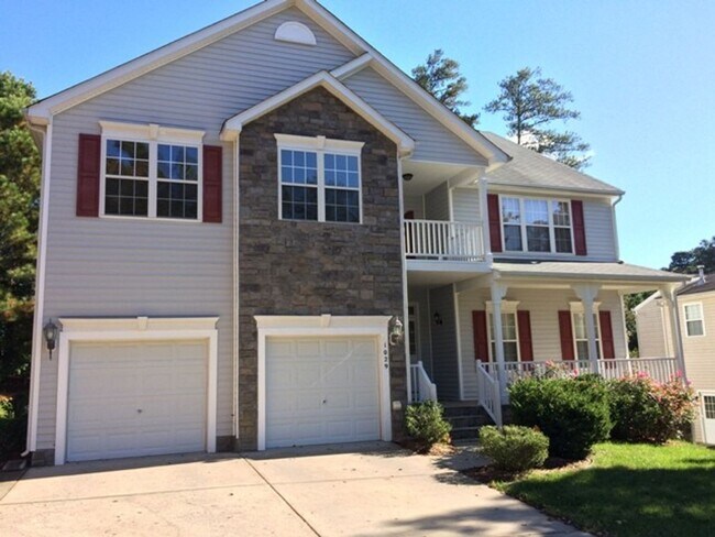 Foto del edificio - Stunning, Spacious Home in Prime Apex Location – Zoned for Top-Rated Apex Schools!