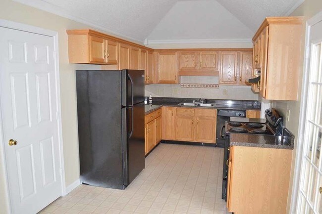 Building Photo - 4036 Autumn Springs Cove