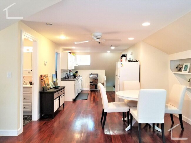 Foto del edificio - TOP FLOOR Brighton 2 bed with parking spot...