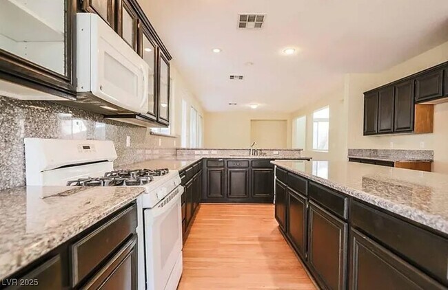 Building Photo - 9055 Danesbury Ct