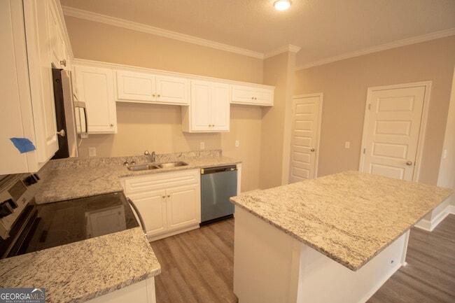 Building Photo - 142 Gentilly Rd