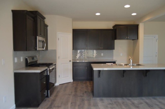 Building Photo - 4 br, 2.5 bath House - 14619 SE Bella Rd