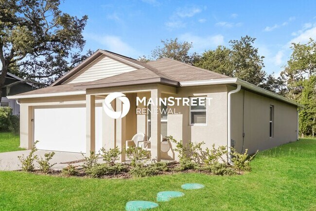 Building Photo - 3 Bedroom Pet-Friendly Home in Spring Hill, FL with Main Street Renewal