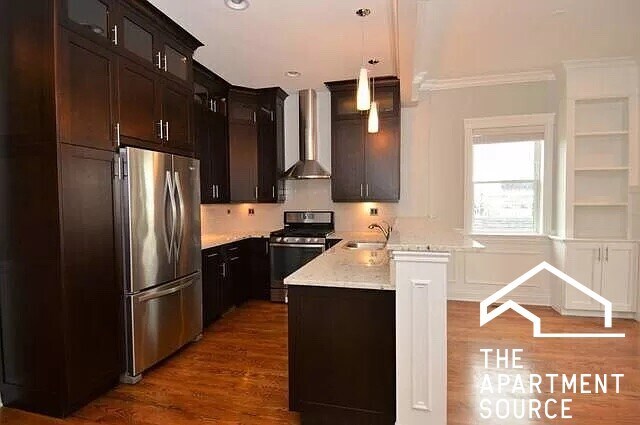 Foto del edificio - 3136 N Elston Ave