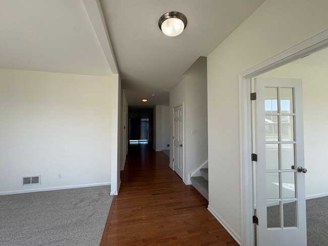Building Photo - 405 Preserve Dr