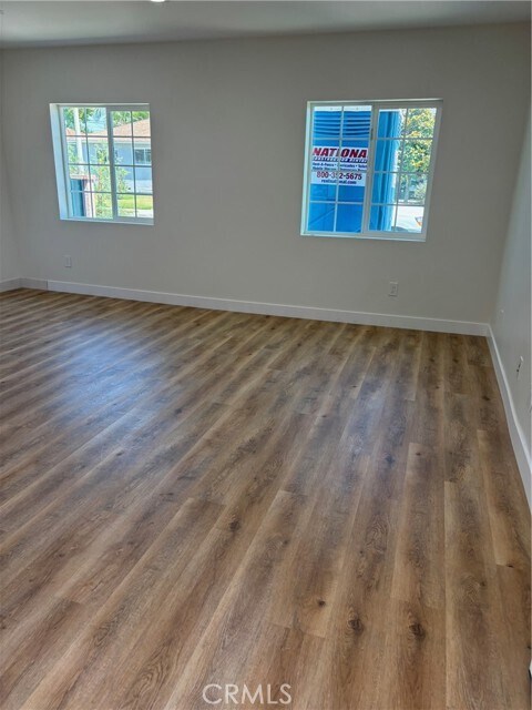 Foto del edificio - 8235 Alameda St