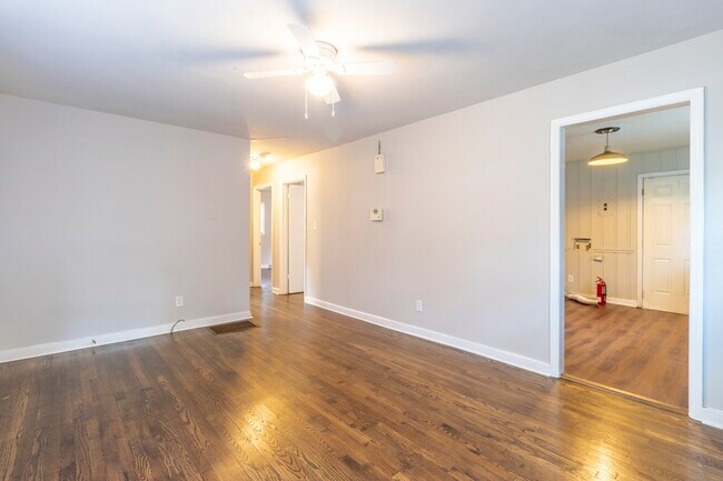 Building Photo - 4953 Winchester St