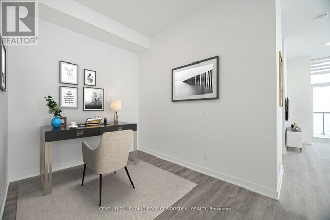 Building Photo - 30 Upper Mall Wy