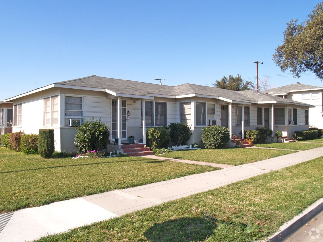 601 W Commonwealth Ave, Fullerton, CA 92832 Apartments in Fullerton