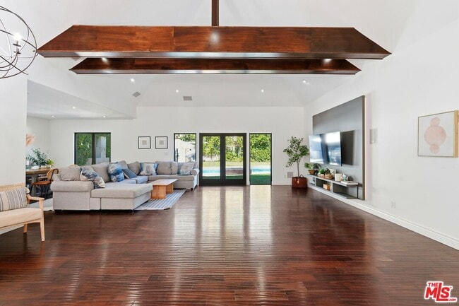 Building Photo - 13201 Bloomfield St