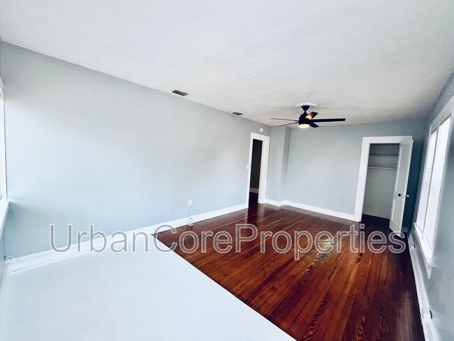 Foto del edificio - 1214 3rd St N