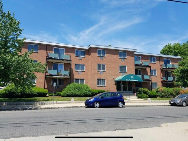 Foto del edificio - 95 Maple St