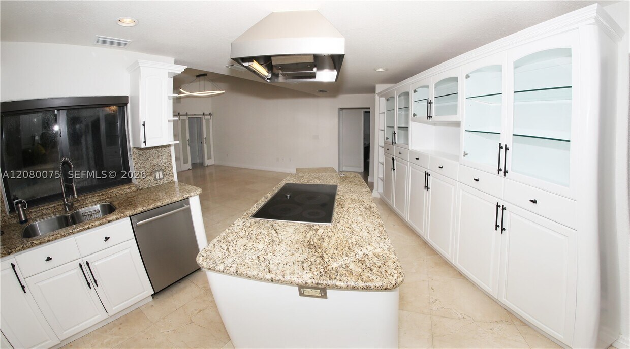 Building Photo - 16200 SW 173rd Ave
