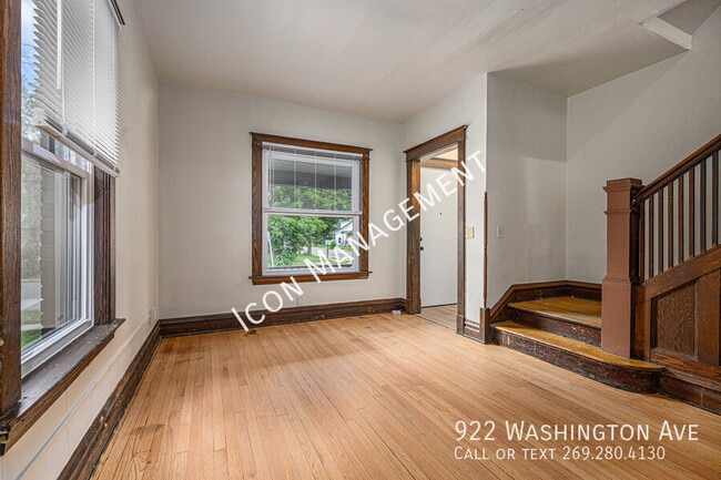Building Photo - 922 Washington Ave