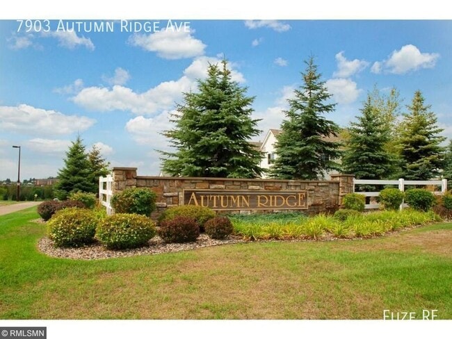 Foto del edificio - 7903 Autumn Ridge Ave